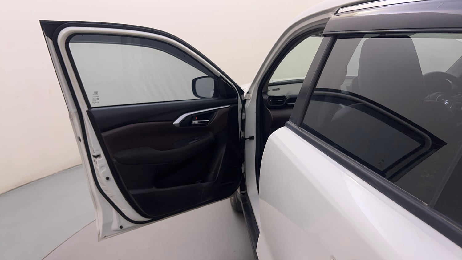 Used 2024 Maruti Suzuki Grand Vitara Delta Smart Hybrid Petrol Manual interior LEFT FRONT DOOR OPEN VIEW