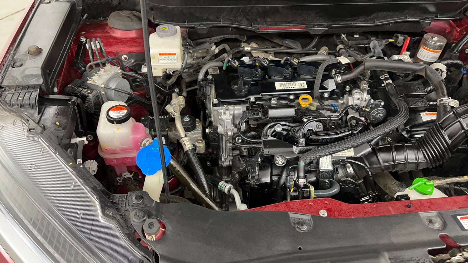 Used 2023 Toyota Urban Cruiser Hyryder V Hybrid Hybrid Automatic engine ENGINE RIGHT SIDE VIEW
