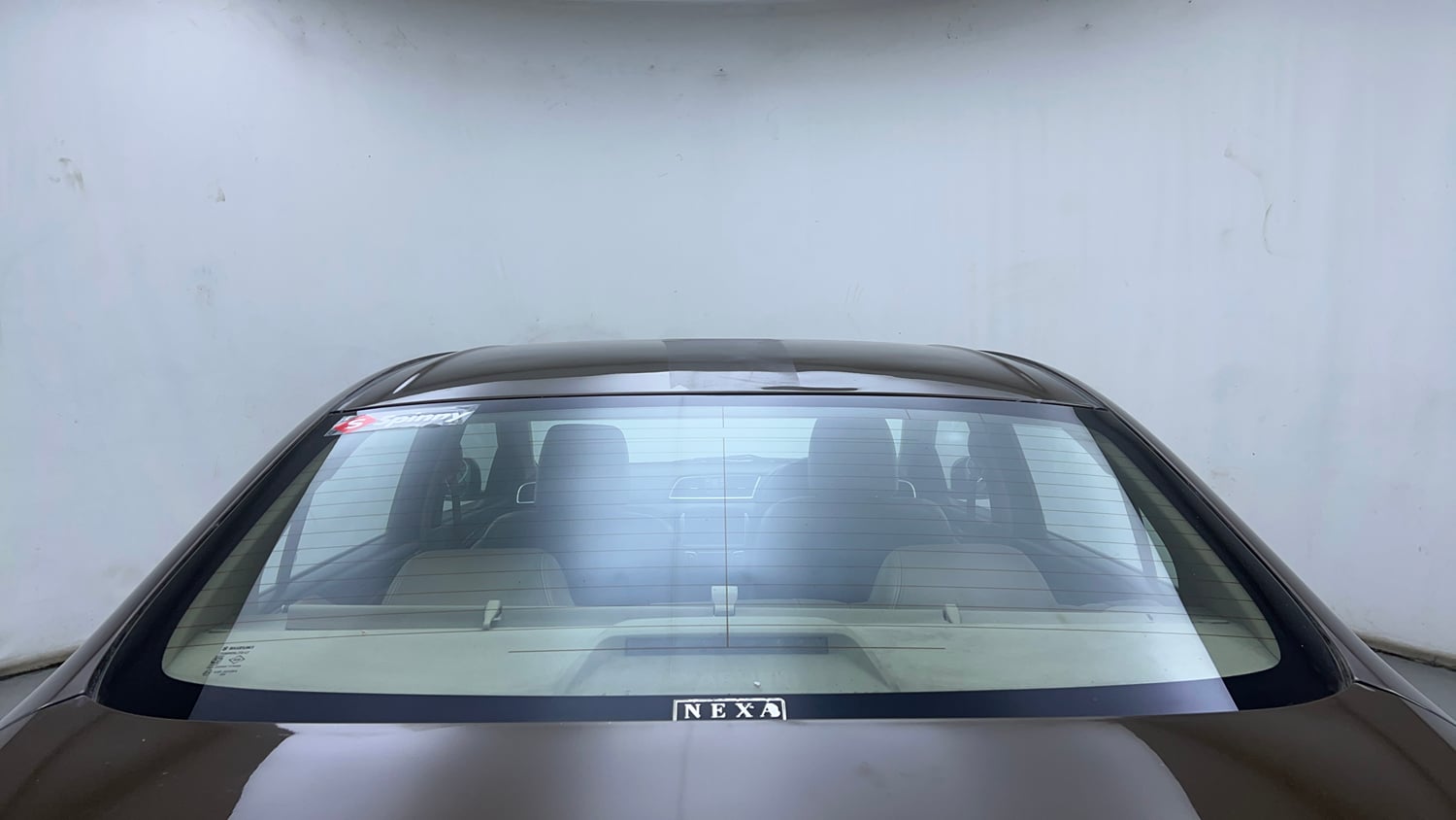 Used 2017 Maruti Suzuki Ciaz Alpha 1.4 MT Petrol Manual exterior BACK WINDSHIELD VIEW