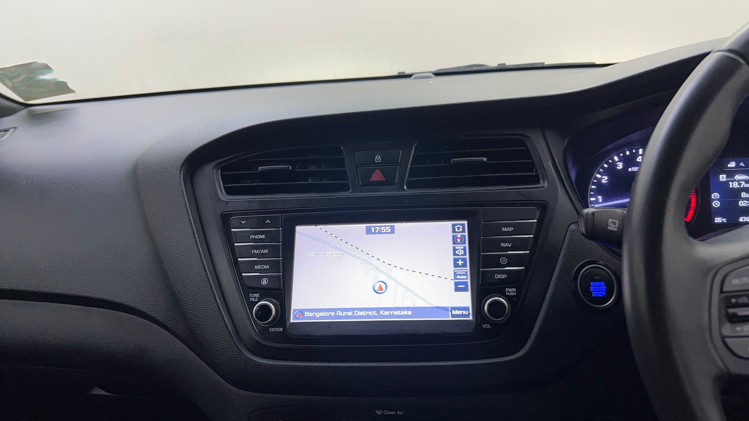 Used 2018 Hyundai i20 Active 1.2 SX Petrol Manual top_features Touch screen infotainment system