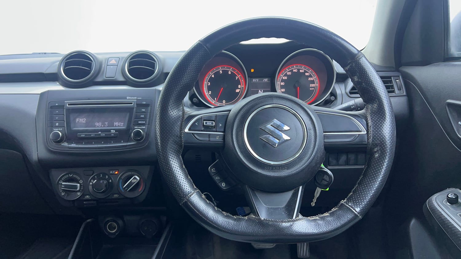 Used 2019 Maruti Suzuki Swift VXi AMT Petrol Automatic interior STEERING VIEW