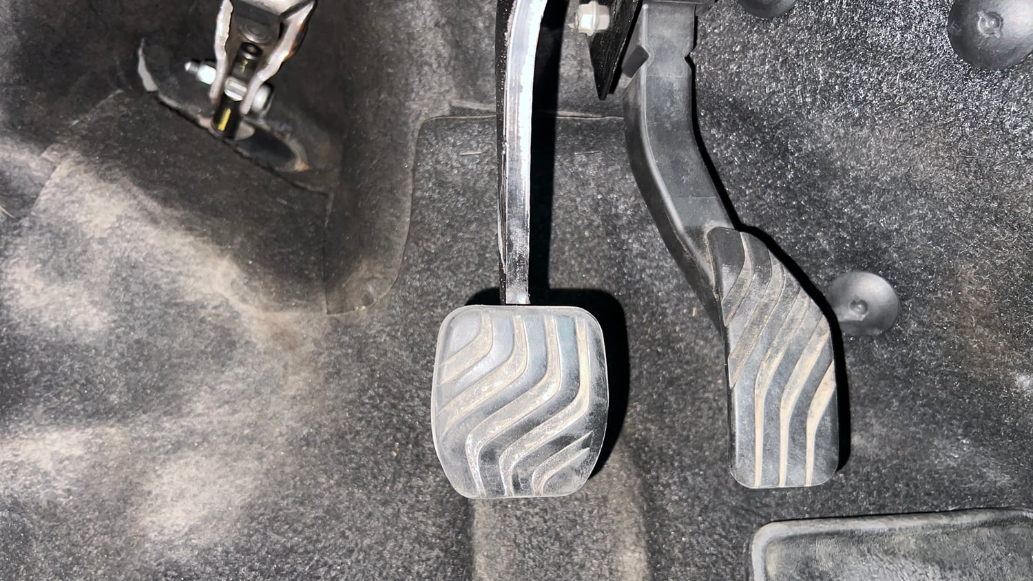 Used 2023 Renault Kiger RXZ Turbo CVT Petrol Automatic interior PEDALS VIEW