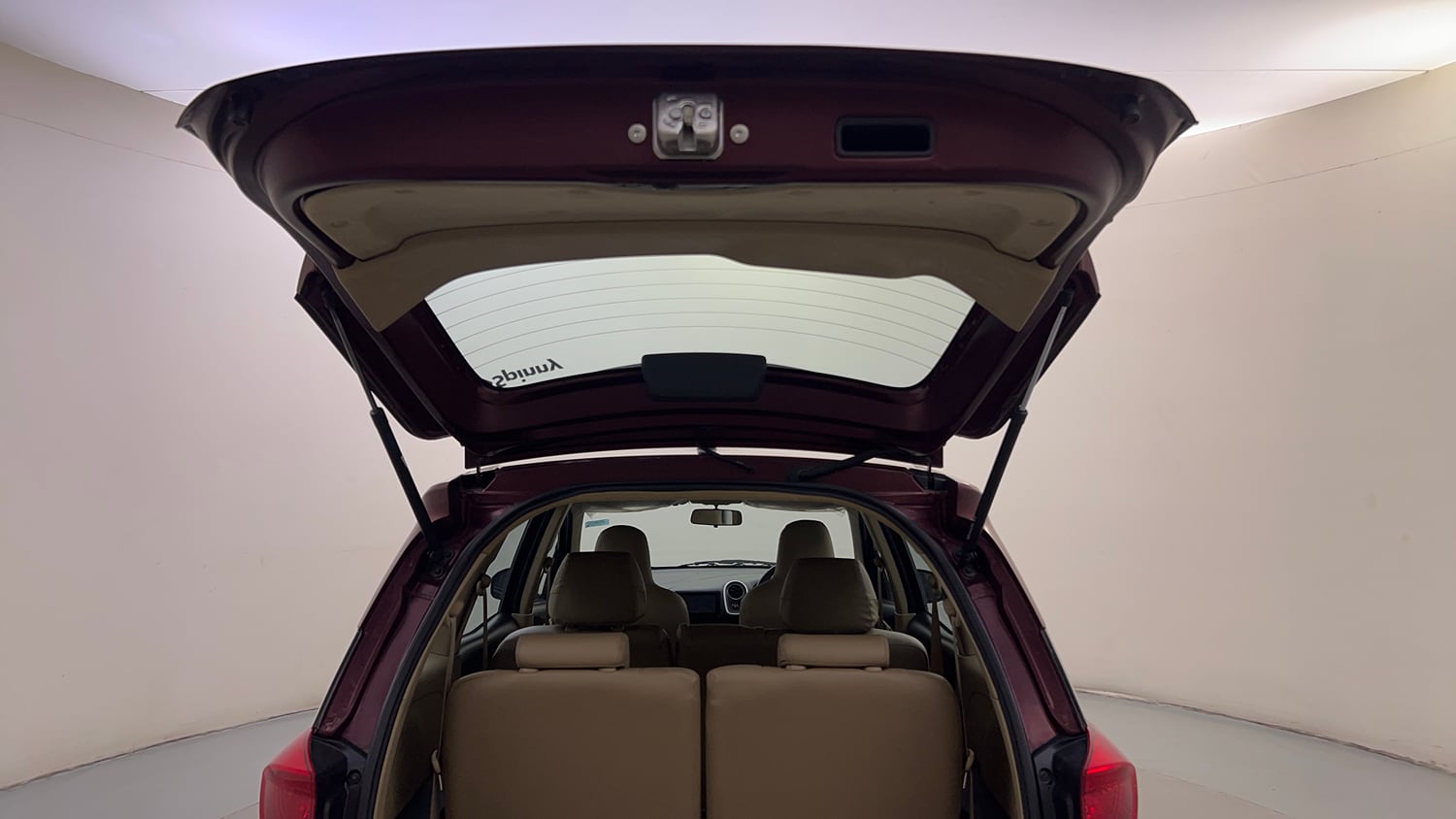 Used 2014 Honda Mobilio V Petrol Petrol Manual interior DICKY DOOR OPEN VIEW