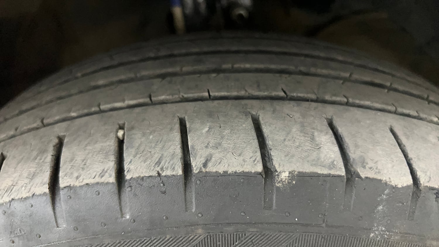Used 2020 Maruti Suzuki Baleno Zeta Petrol Manual tyres RIGHT FRONT TYRE TREAD VIEW
