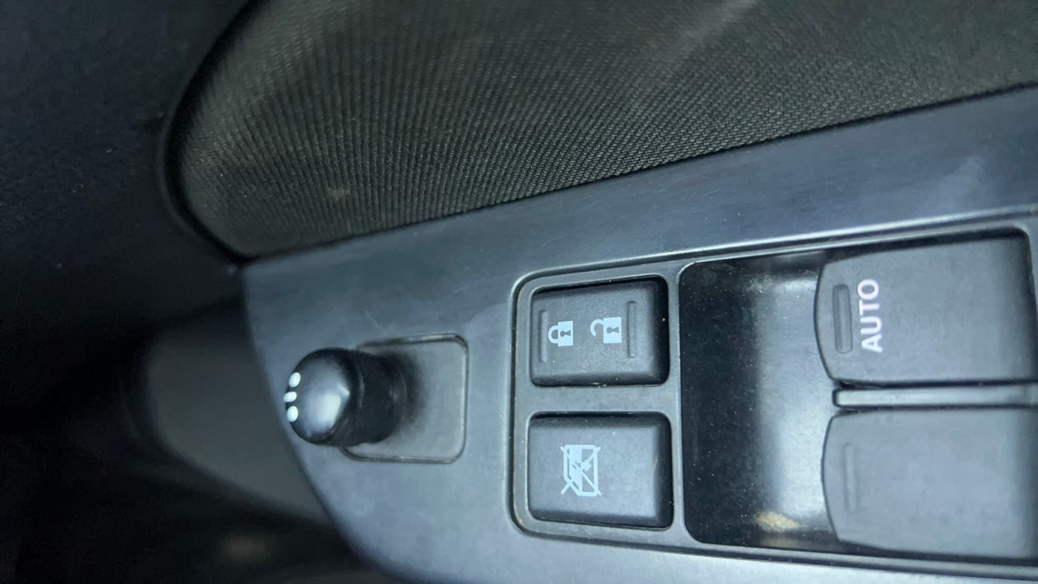 Used 2013 Maruti Suzuki Swift VXi Petrol Manual top_features Adjustable ORVM