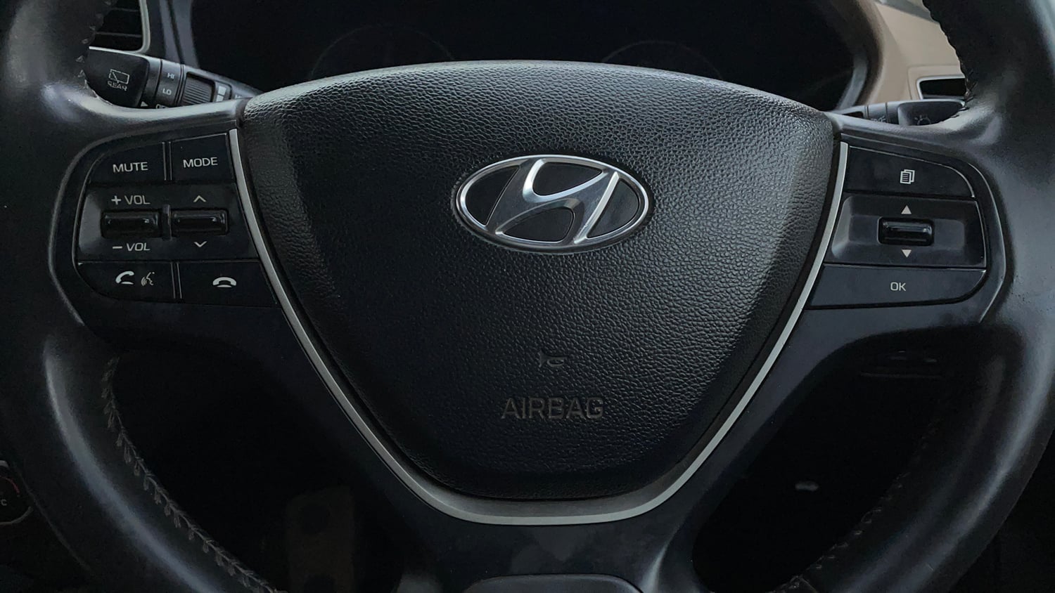 Used 2019 Hyundai Elite i20 Asta 1.2 (O) Petrol Manual top_features Airbags