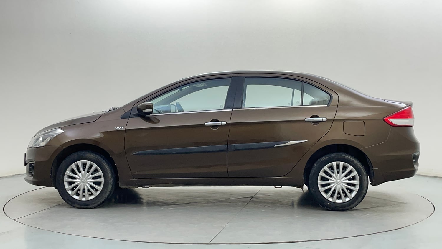 Used 2017 Maruti Suzuki Ciaz VXi Petrol Manual exterior LEFT SIDE VIEW