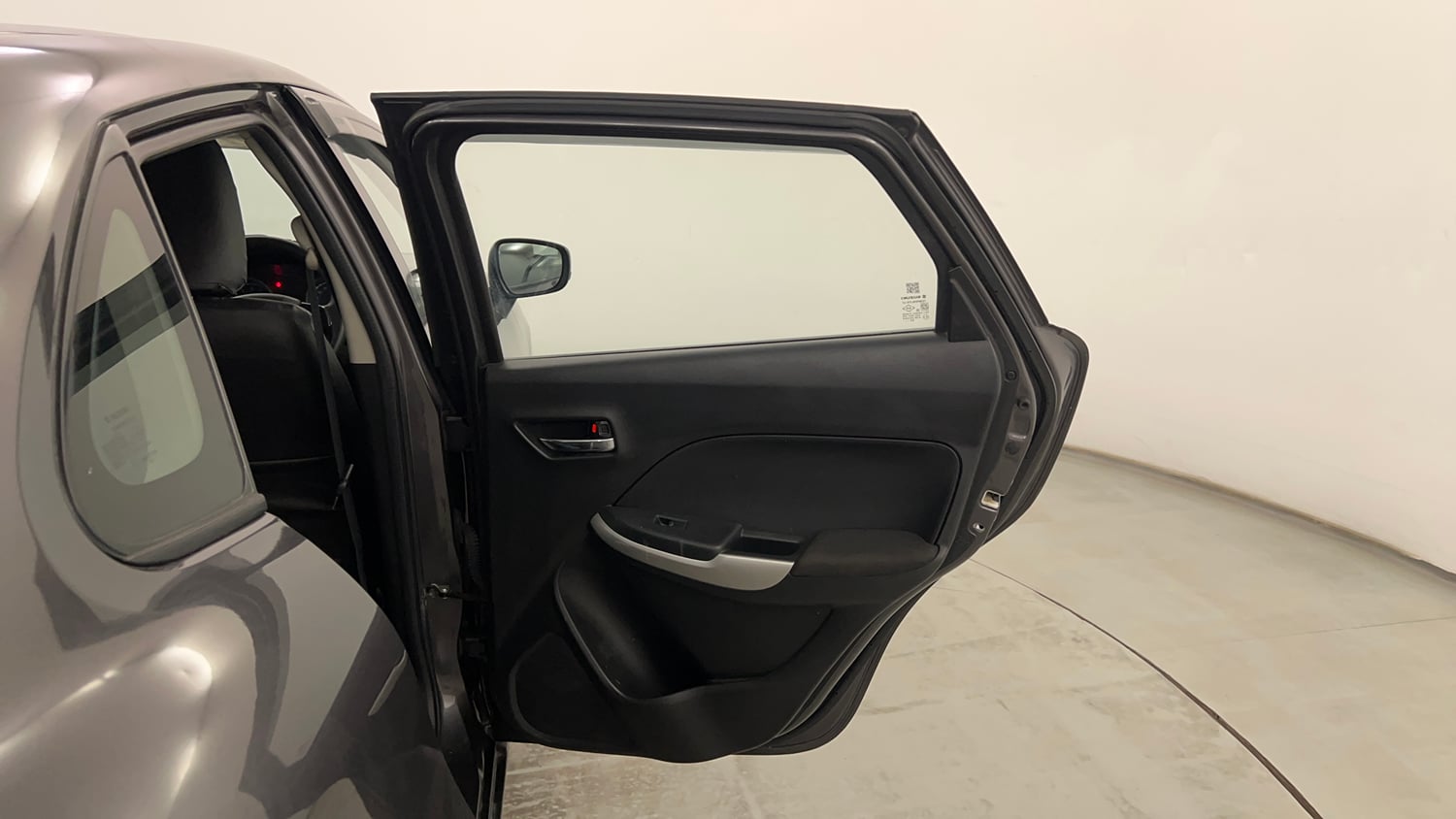 Used 2016 Maruti Suzuki Baleno Delta 1.2 Petrol Manual interior RIGHT REAR DOOR OPEN VIEW