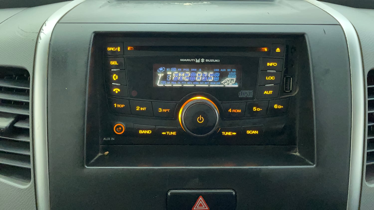 Used 2012 Maruti Suzuki Wagon R LXi Petrol Manual interior MUSIC SYSTEM & AC CONTROL VIEW