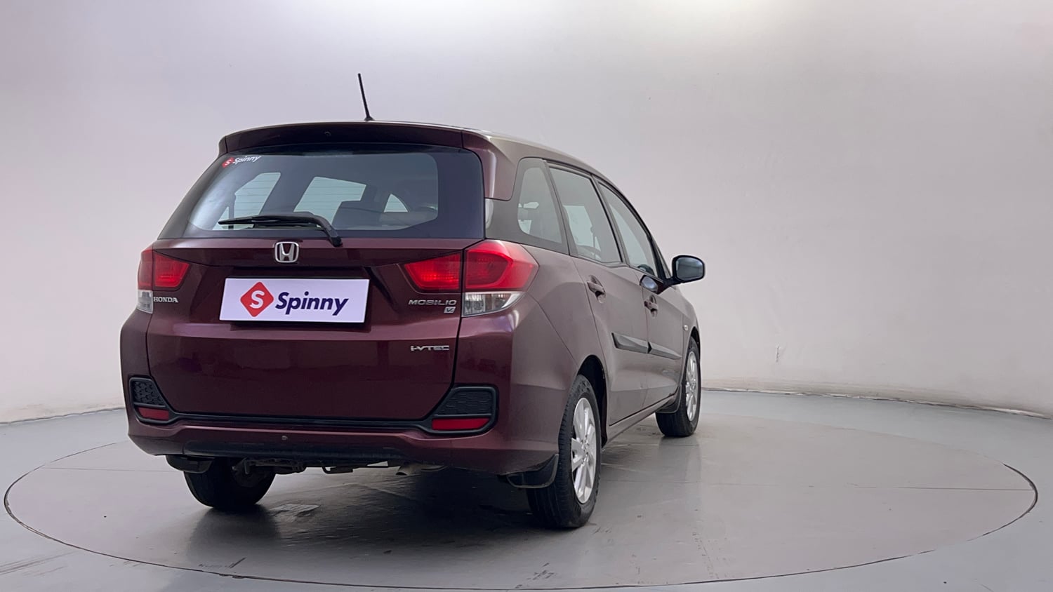 Used 2014 Honda Mobilio V Petrol Petrol Manual exterior RIGHT REAR CORNER VIEW