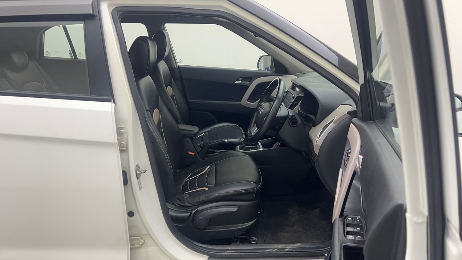 Used 2018 Hyundai Creta SX 1.6 AT Petrol Petrol Automatic interior RIGHT SIDE FRONT DOOR CABIN VIEW