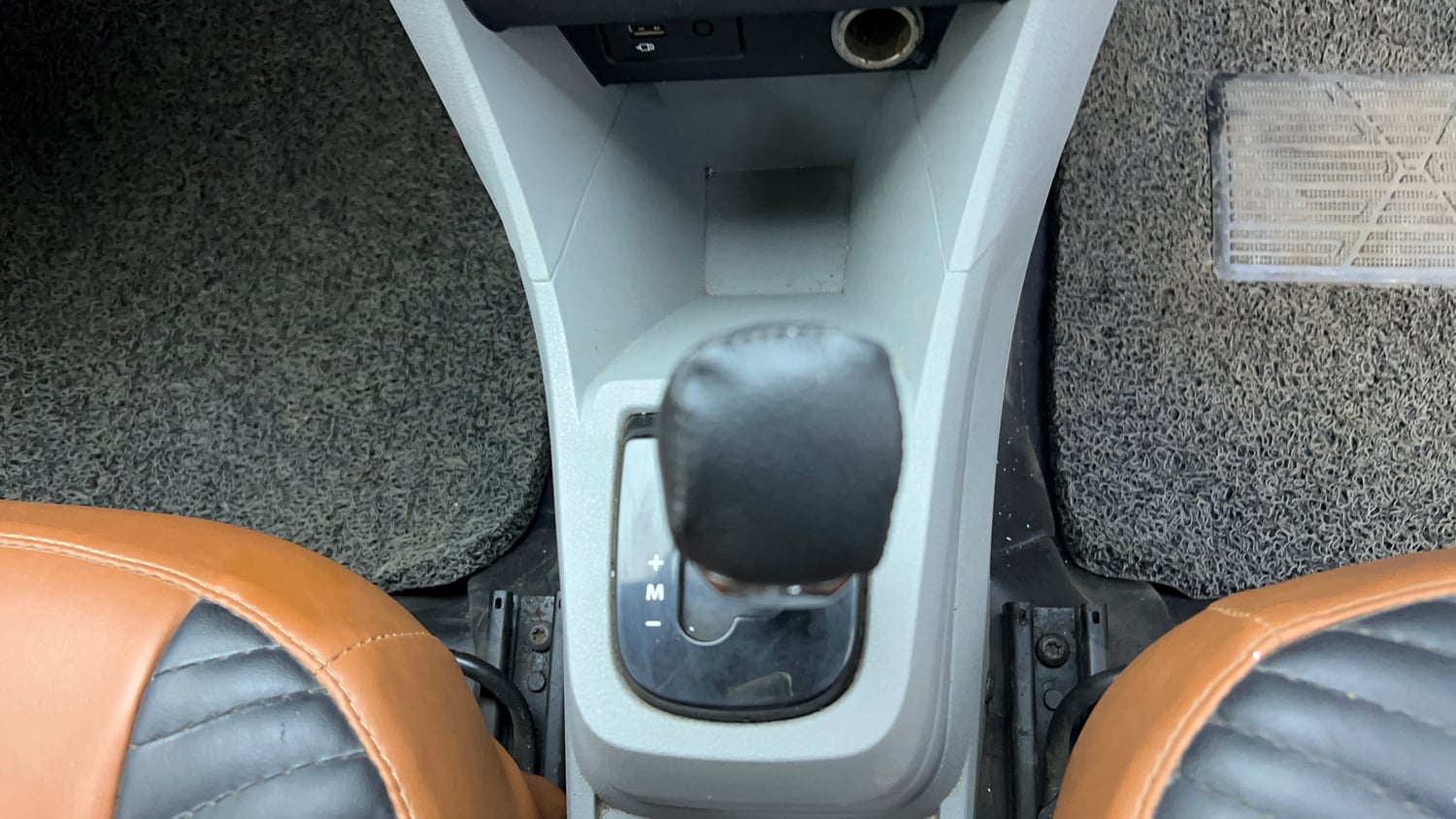Used 2020 Tata Tigor XZA Plus Petrol Automatic interior GEAR  KNOB VIEW