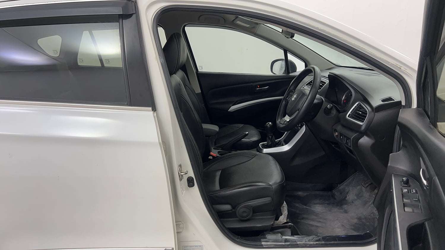Used 2021 Maruti Suzuki S-Cross Alpha Petrol Manual interior RIGHT SIDE FRONT DOOR CABIN VIEW
