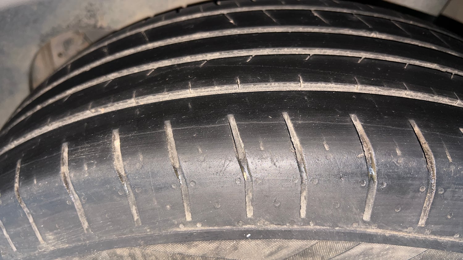 Used 2019 Hyundai Creta EX 1.6 Petrol Petrol Manual tyres LEFT REAR TYRE TREAD VIEW