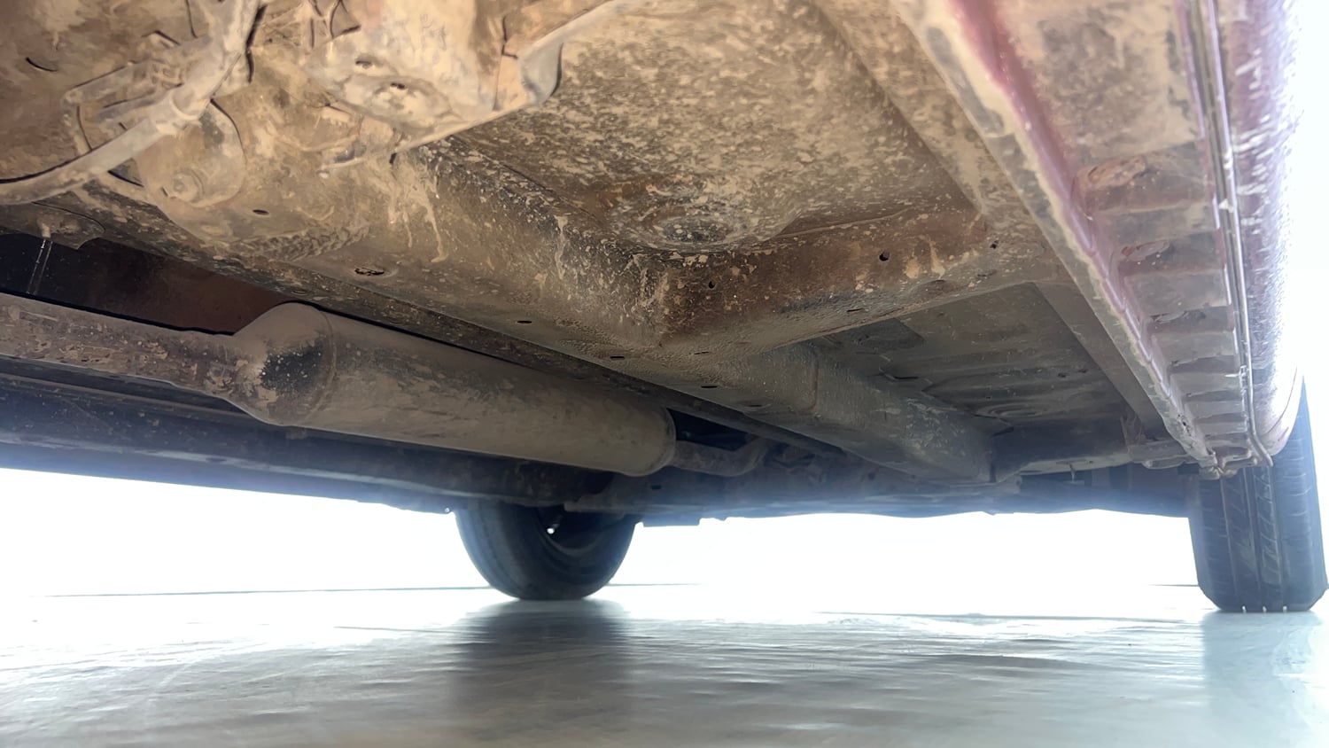 Used 2013 Maruti Suzuki Swift VXi Petrol Manual extra REAR RIGHT UNDERBODY VIEW