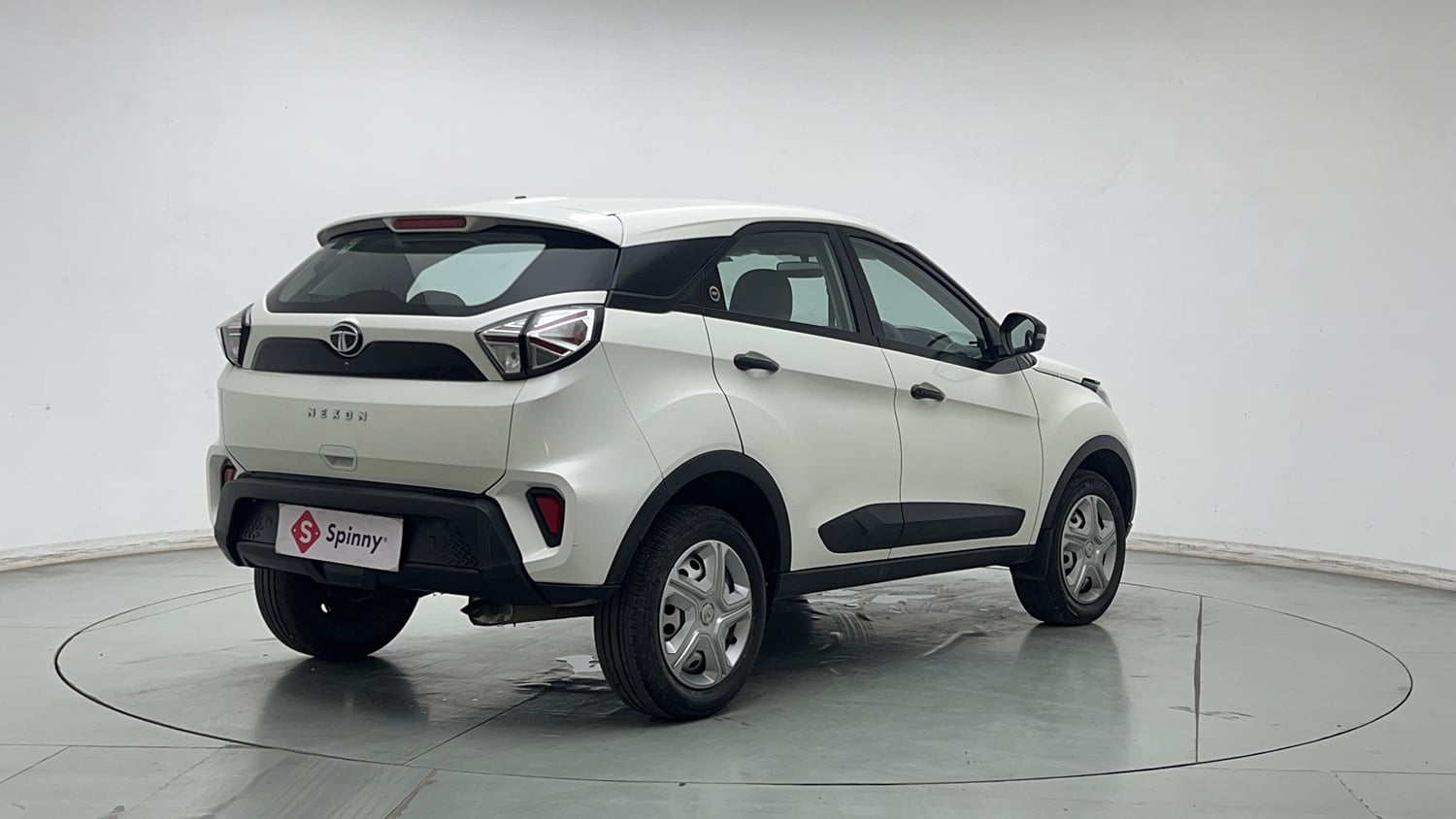 Used 2023 Tata Nexon XE Petrol Manual exterior RIGHT REAR CORNER VIEW