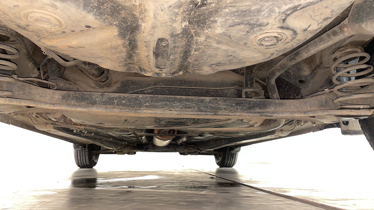 Used 2018 Maruti Suzuki Dzire VXi Petrol Manual extra REAR UNDERBODY VIEW (TAKEN FROM REAR)