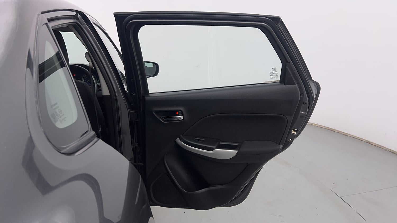 Used 2018 Maruti Suzuki Baleno Delta 1.2 Petrol Manual interior RIGHT REAR DOOR OPEN VIEW