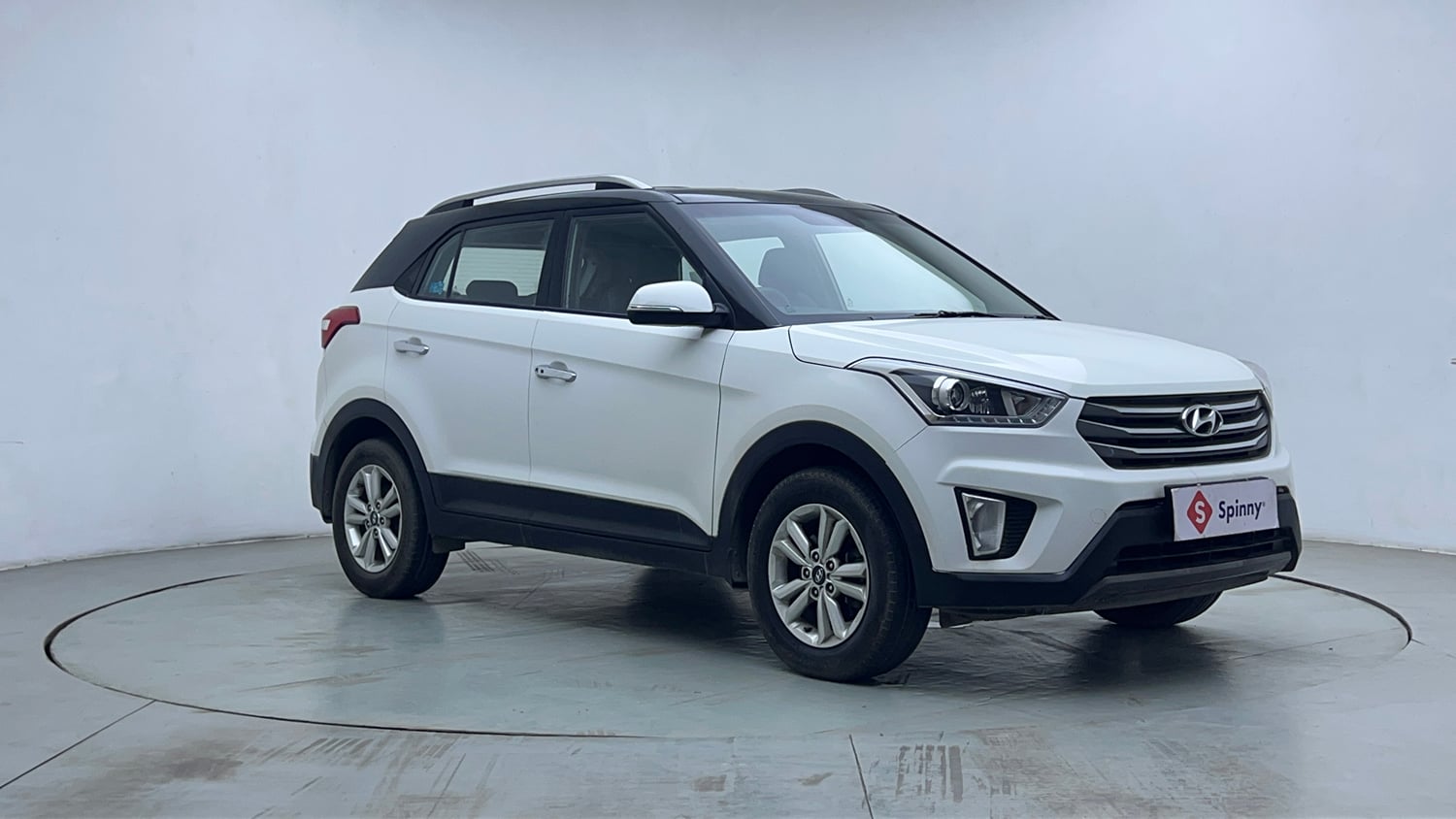 Used 2016 Hyundai Creta 1.6 SX Plus Petrol Petrol Manual exterior RIGHT FRONT CORNER VIEW