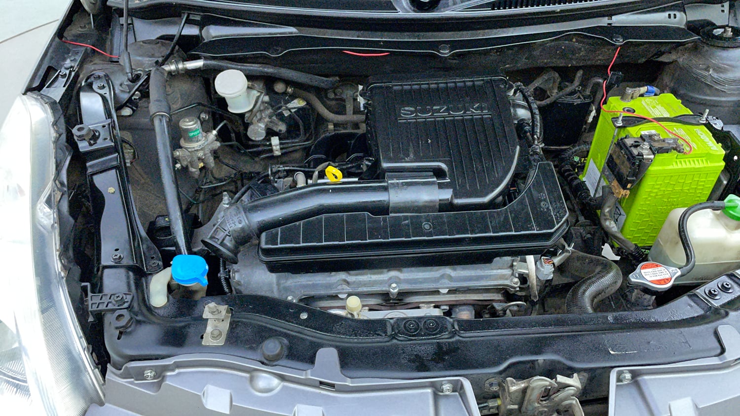 Used 2012 Maruti Suzuki Swift VXi Petrol Manual engine ENGINE RIGHT SIDE VIEW