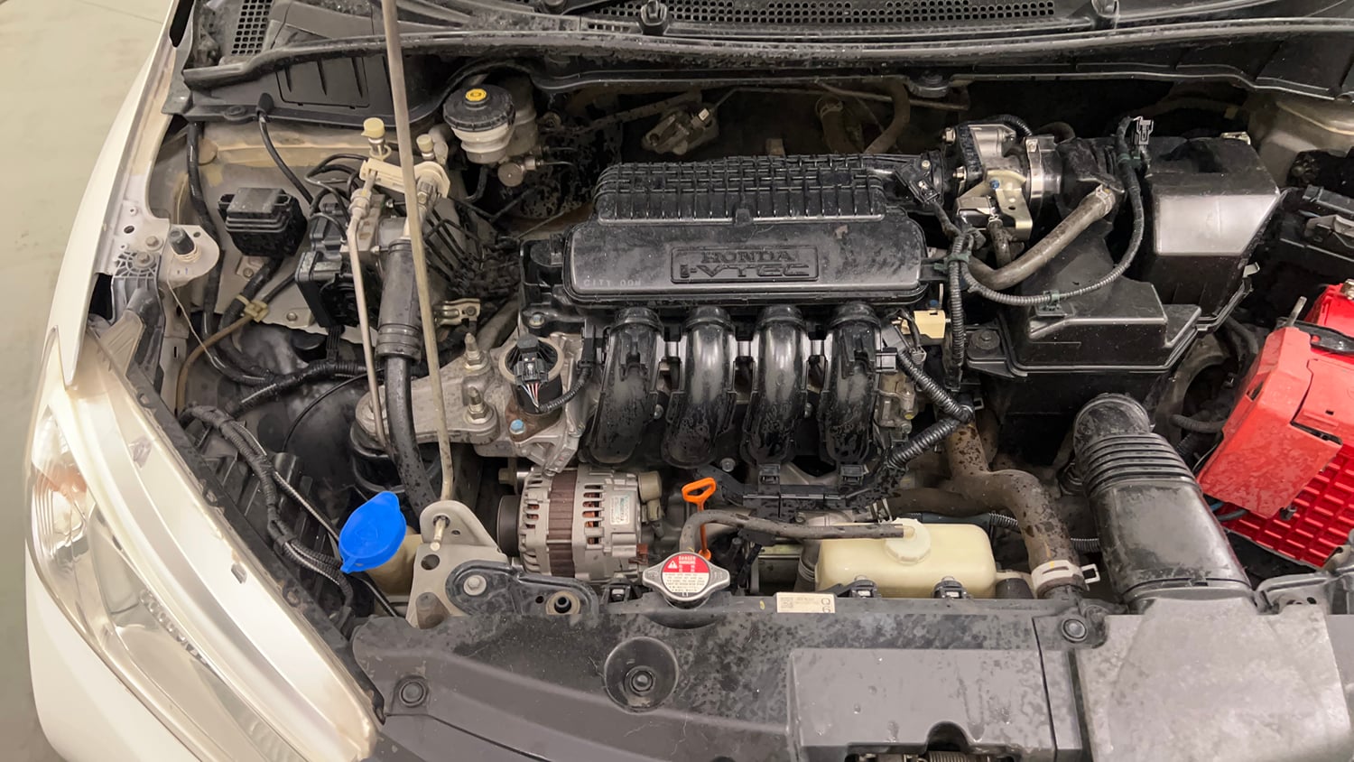 Used 2016 Honda City SV Petrol Manual engine ENGINE RIGHT SIDE VIEW