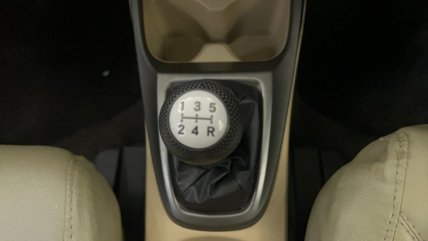 Used 2012 Honda City 1.5 S MT Petrol Manual interior GEAR  KNOB VIEW