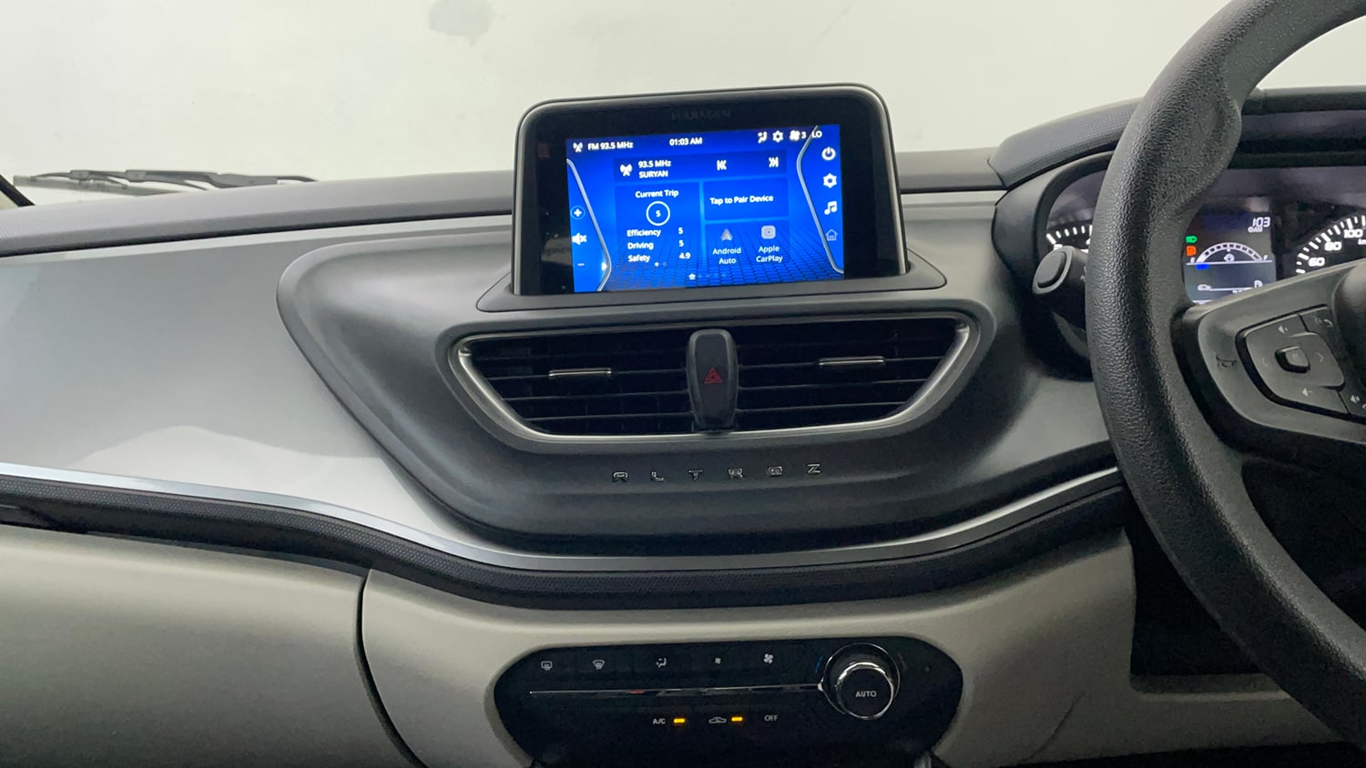 Used 2025 Tata Altroz XZ Petrol Petrol Manual interior MUSIC SYSTEM & AC CONTROL VIEW