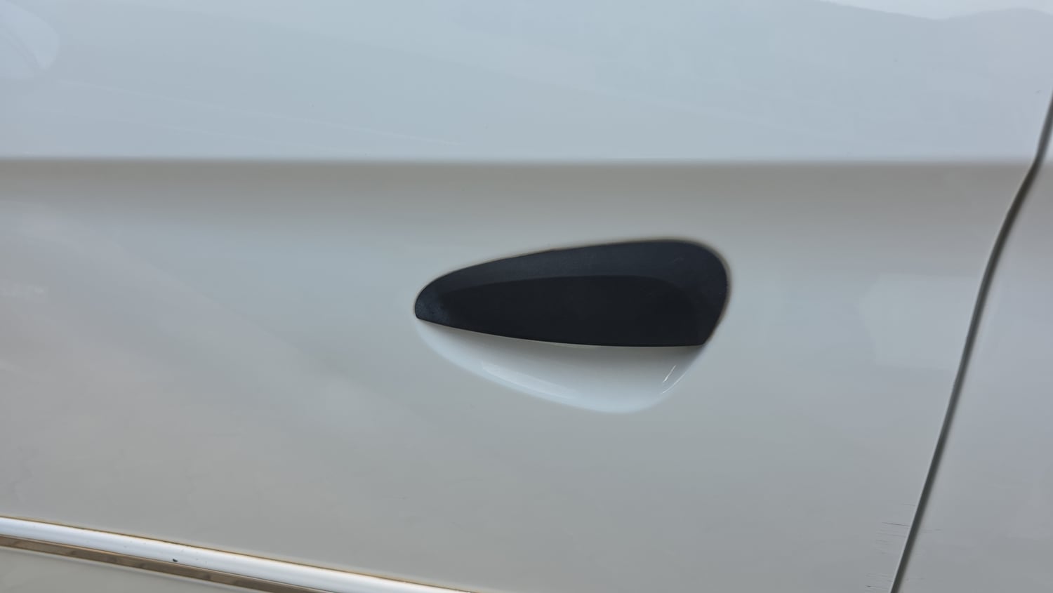 Used 2014 Hyundai Eon Era + Petrol Manual dents MINOR DENT