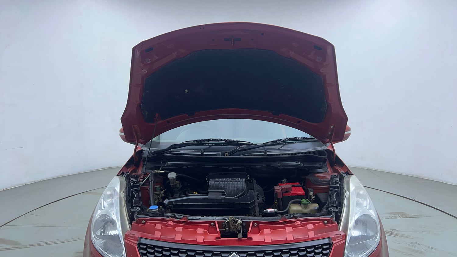 Used 2013 Maruti Suzuki Swift VXi Petrol Manual engine ENGINE & BONNET OPEN FRONT VIEW