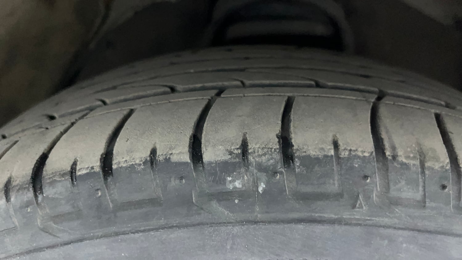 Used 2019 Toyota Innova Crysta Touring Sport Diesel AT Diesel Automatic tyres RIGHT FRONT TYRE TREAD VIEW