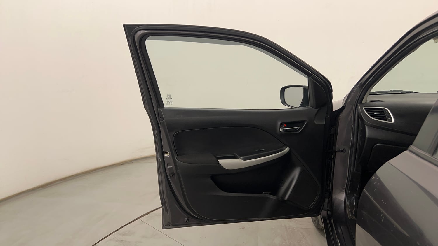 Used 2016 Maruti Suzuki Baleno Delta 1.2 Petrol Manual interior LEFT FRONT DOOR OPEN VIEW