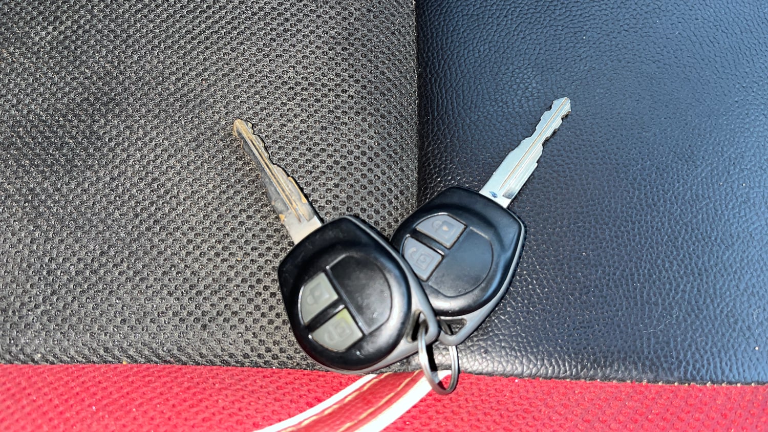 Used 2016 Maruti Suzuki Swift Deca Limited Edition VDi Diesel Manual extra CAR KEY VIEW