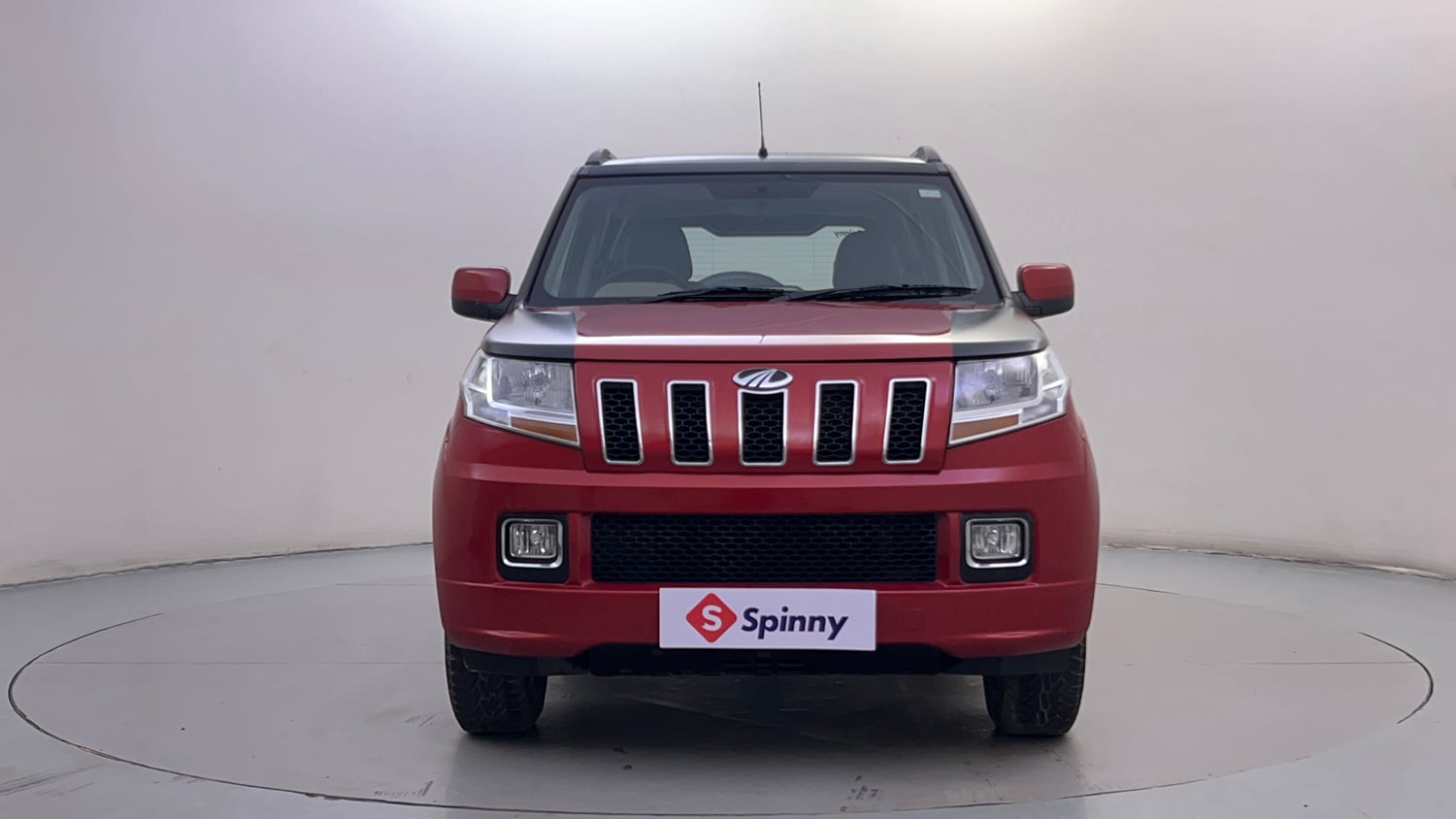 Used 2016 Mahindra TUV300 T8 Diesel Manual exterior FRONT VIEW