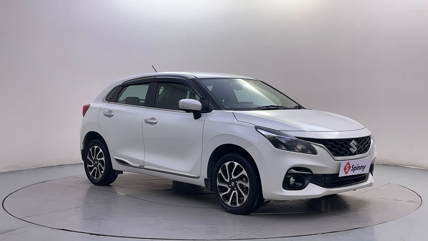 Used 2023 Maruti Suzuki Baleno Alpha AGS Petrol Automatic exterior RIGHT FRONT CORNER VIEW