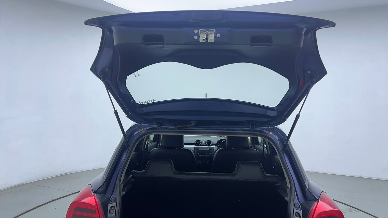 Used 2019 Maruti Suzuki Swift VXi AMT Petrol Automatic interior DICKY DOOR OPEN VIEW