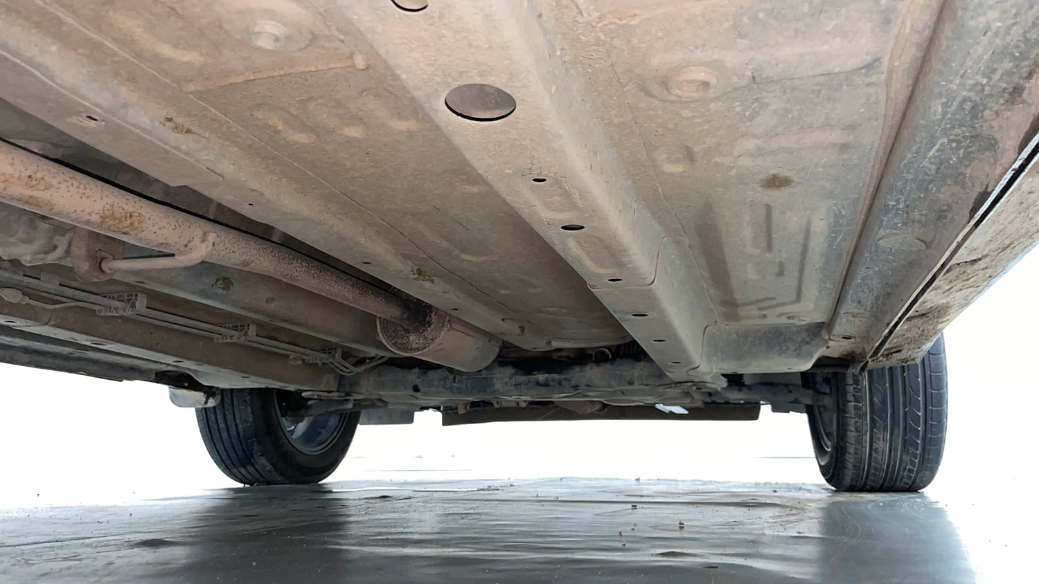 Used 2022 Tata Punch Creative Dual Tone AMT Petrol Automatic extra REAR RIGHT UNDERBODY VIEW
