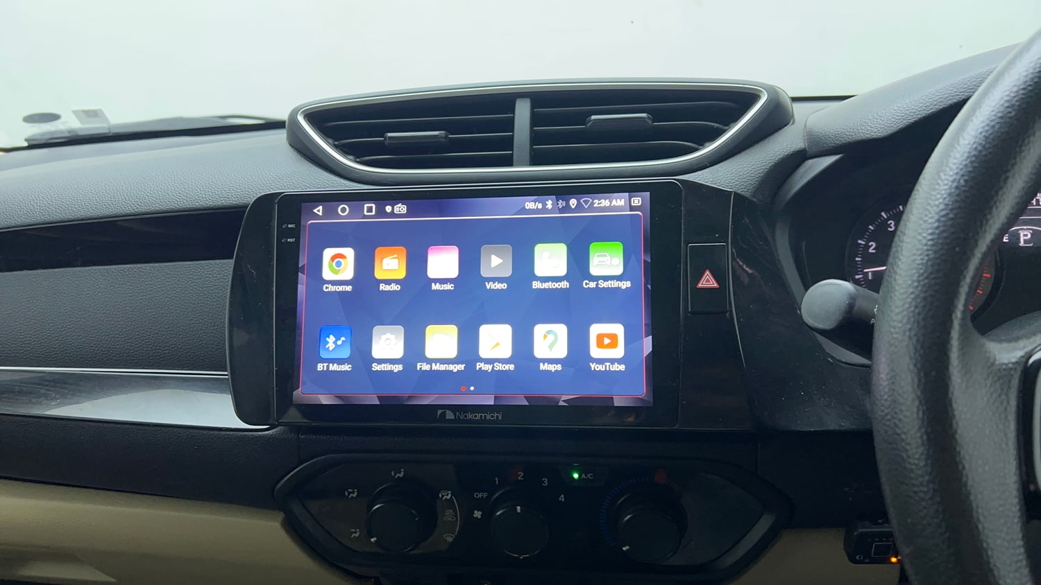 Used 2019 Honda Amaze 1.2 S CVT Petrol Petrol Automatic top_features Integrated (in-dash) music system