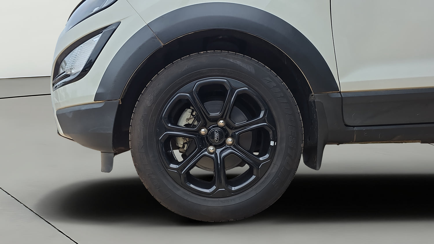 Used 2019 Ford EcoSport Thunder Edition Petrol Petrol Manual tyres LEFT FRONT TYRE RIM VIEW