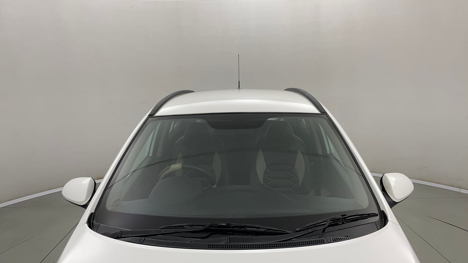 Used 2019 Hyundai Grand i10 Magna 1.2 Kappa VTVT Petrol Manual exterior FRONT WINDSHIELD VIEW