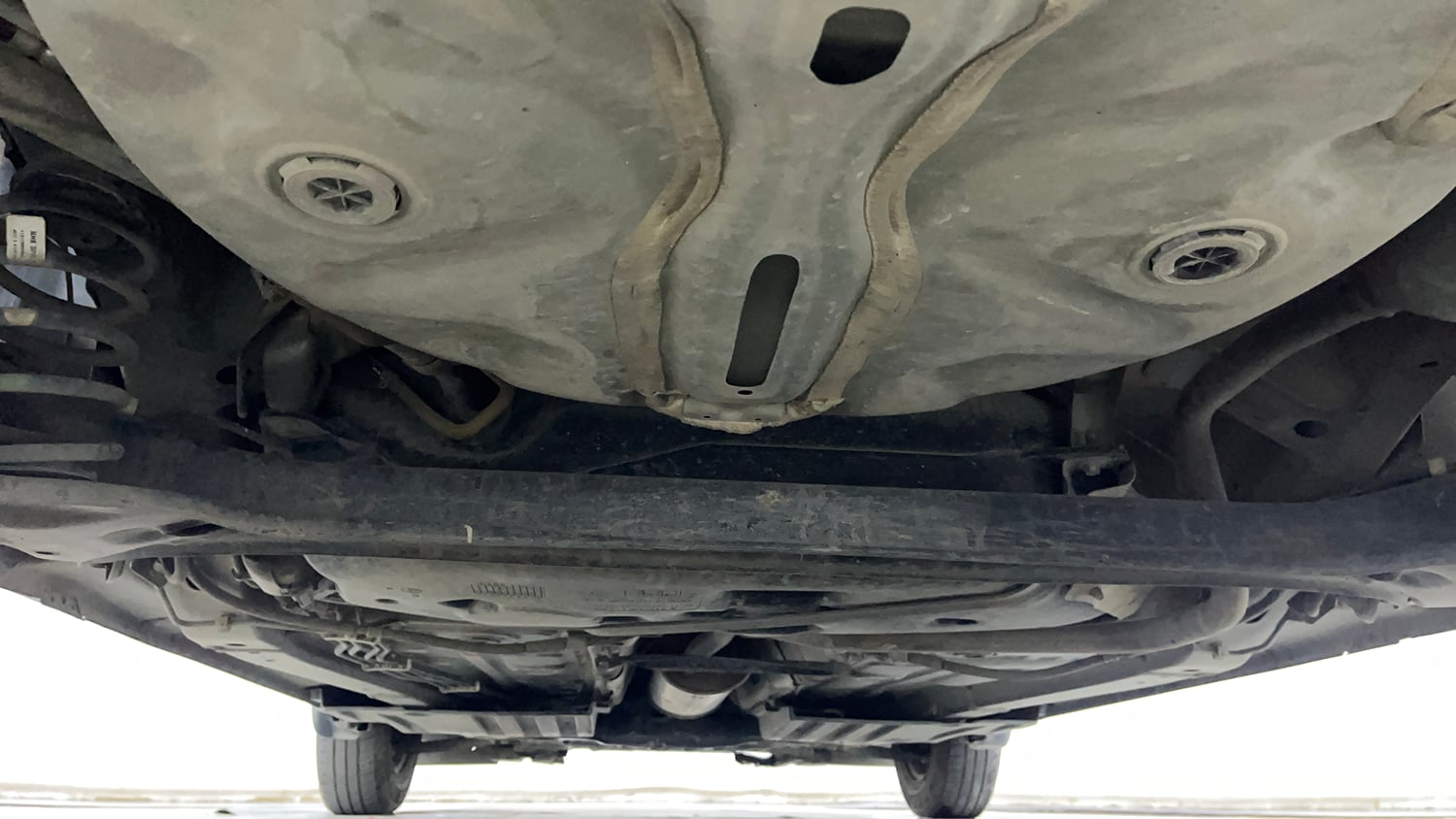 Used 2022 Maruti Suzuki Swift VXi Petrol Manual extra REAR UNDERBODY VIEW (TAKEN FROM REAR)