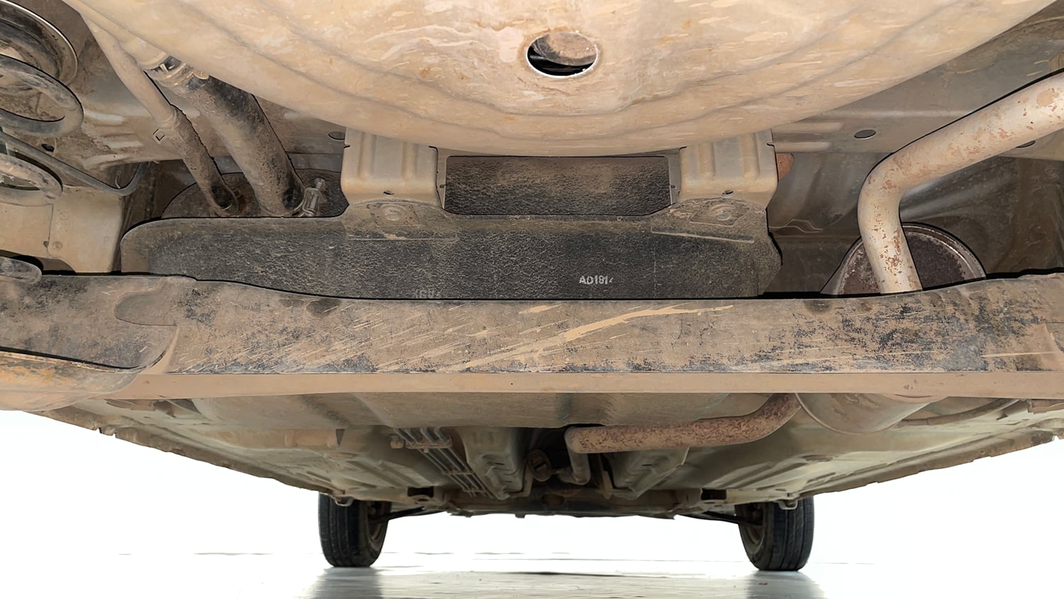 Used 2016 Datsun GO T Petrol Manual extra REAR UNDERBODY VIEW (TAKEN FROM REAR)