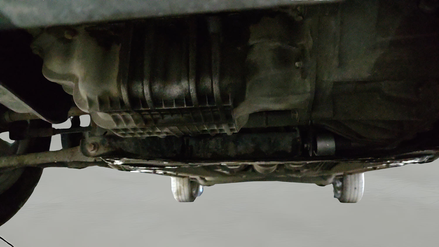 Used 2016 Ford Figo Aspire Titanium 1.2 Ti-VCT Petrol Manual extra FRONT LEFT UNDERBODY VIEW