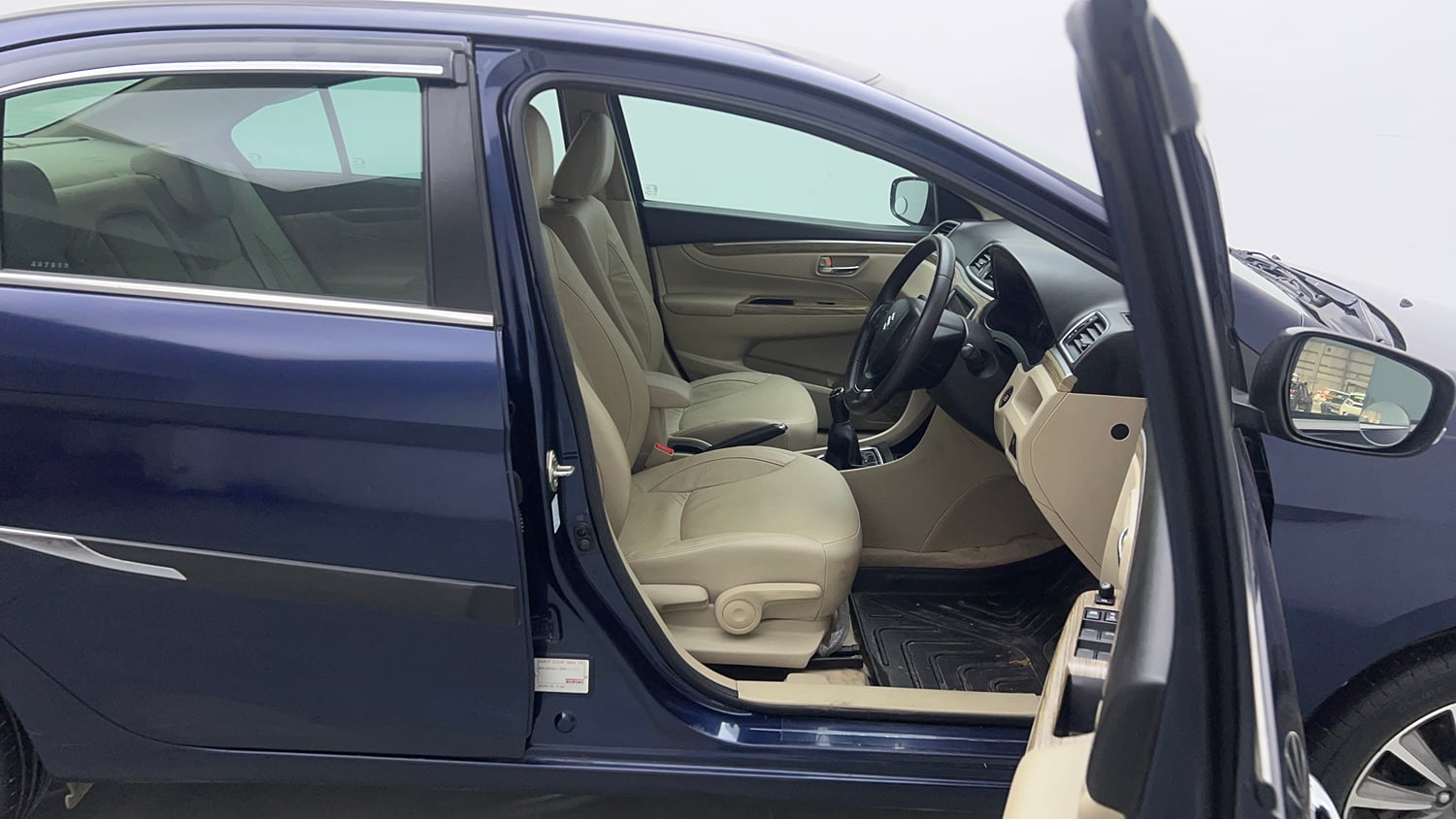Used 2023 Maruti Suzuki Ciaz Alpha 1.5 Petrol Manual interior RIGHT SIDE FRONT DOOR CABIN VIEW