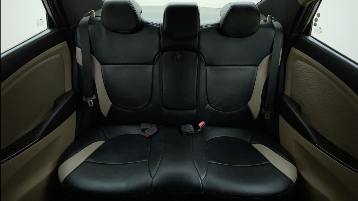 Used 2013 Hyundai Verna Fluidic 1.6 CRDi SX Diesel Manual interior REAR SEAT CONDITION VIEW