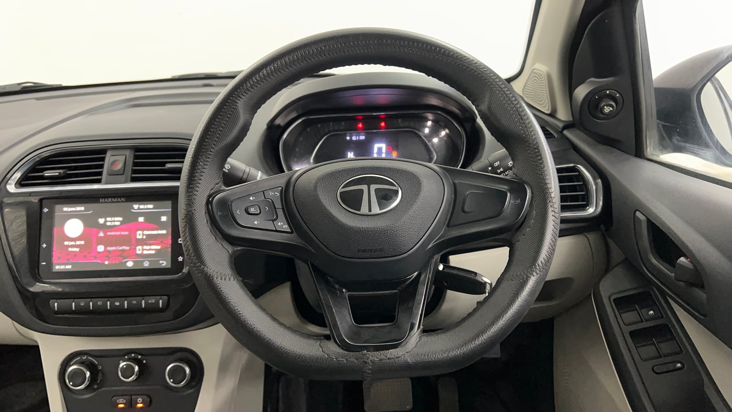 Used 2024 Tata Tigor XZA iCNG Cng Automatic interior STEERING VIEW