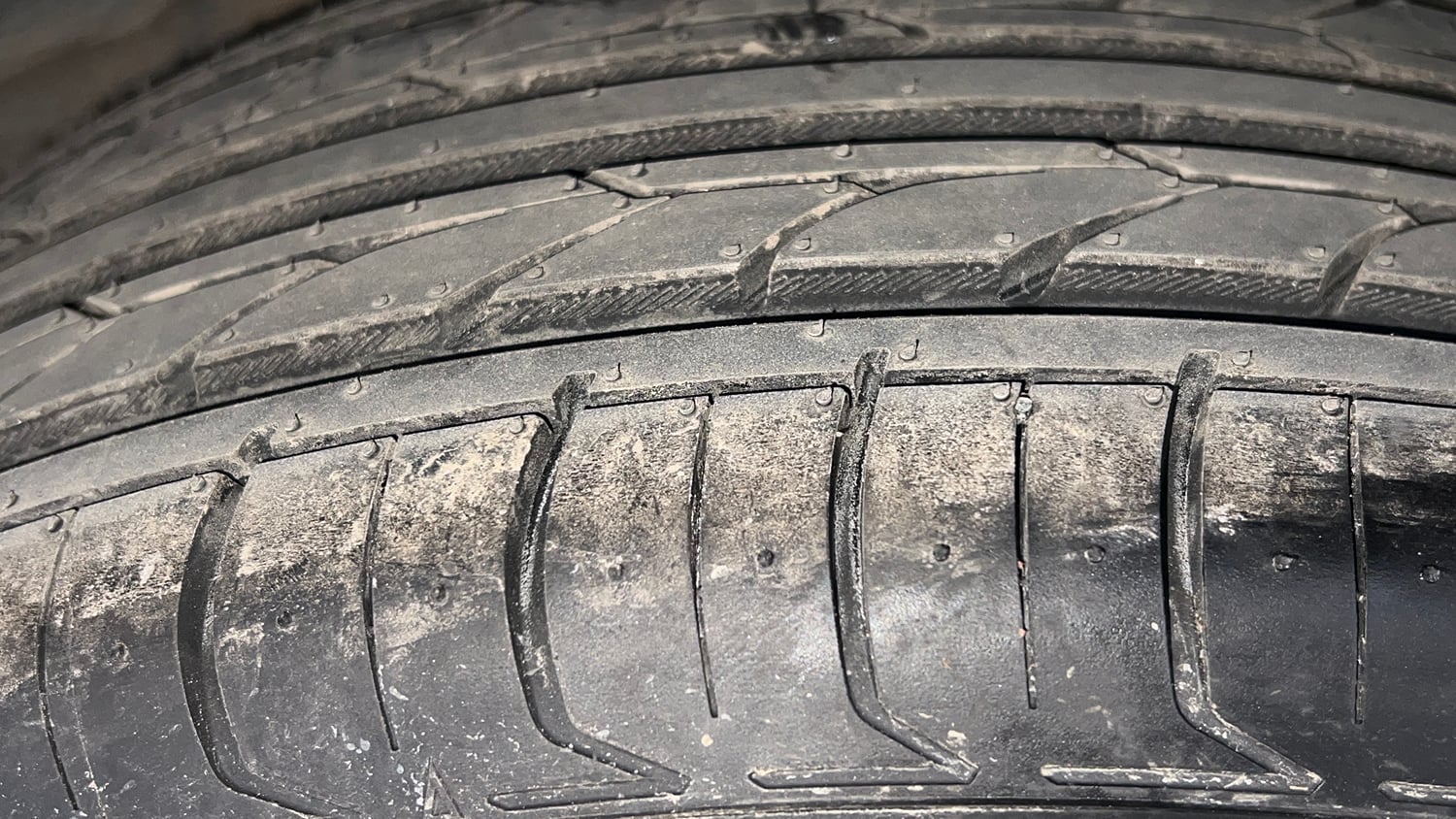 Used 2018 Tata Nexon XZ Plus Diesel Diesel Manual tyres LEFT REAR TYRE TREAD VIEW