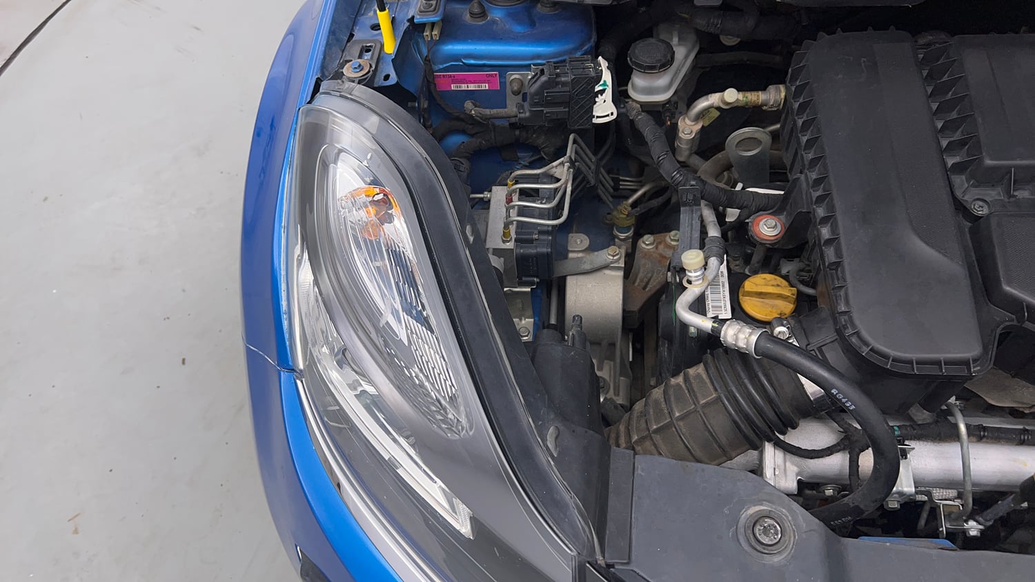 Used 2018 Tata Nexon XZ Plus Diesel Diesel Manual engine ENGINE RIGHT SIDE VIEW