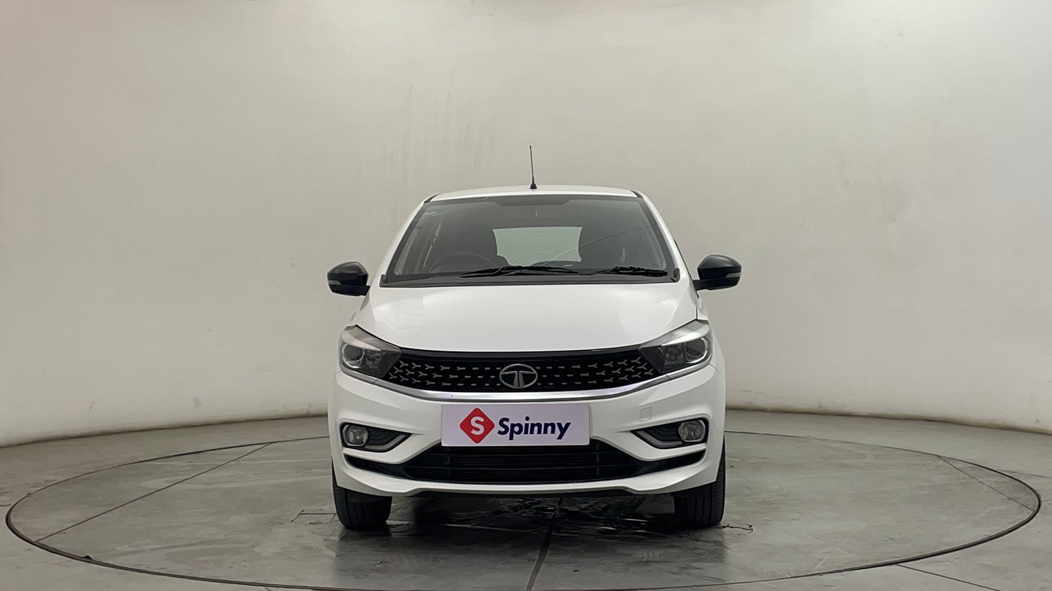 Used 2023 Tata Tiago XZ Plus Petrol Manual exterior FRONT VIEW