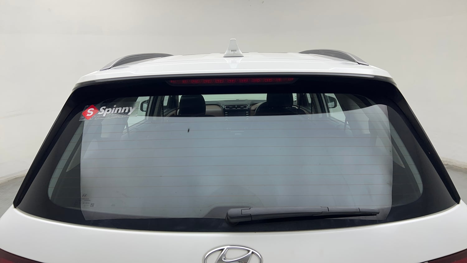 Used 2022 Hyundai Alcazar Prestige Exe (O) 7 STR 1.5 Diesel AT Diesel Automatic exterior BACK WINDSHIELD VIEW