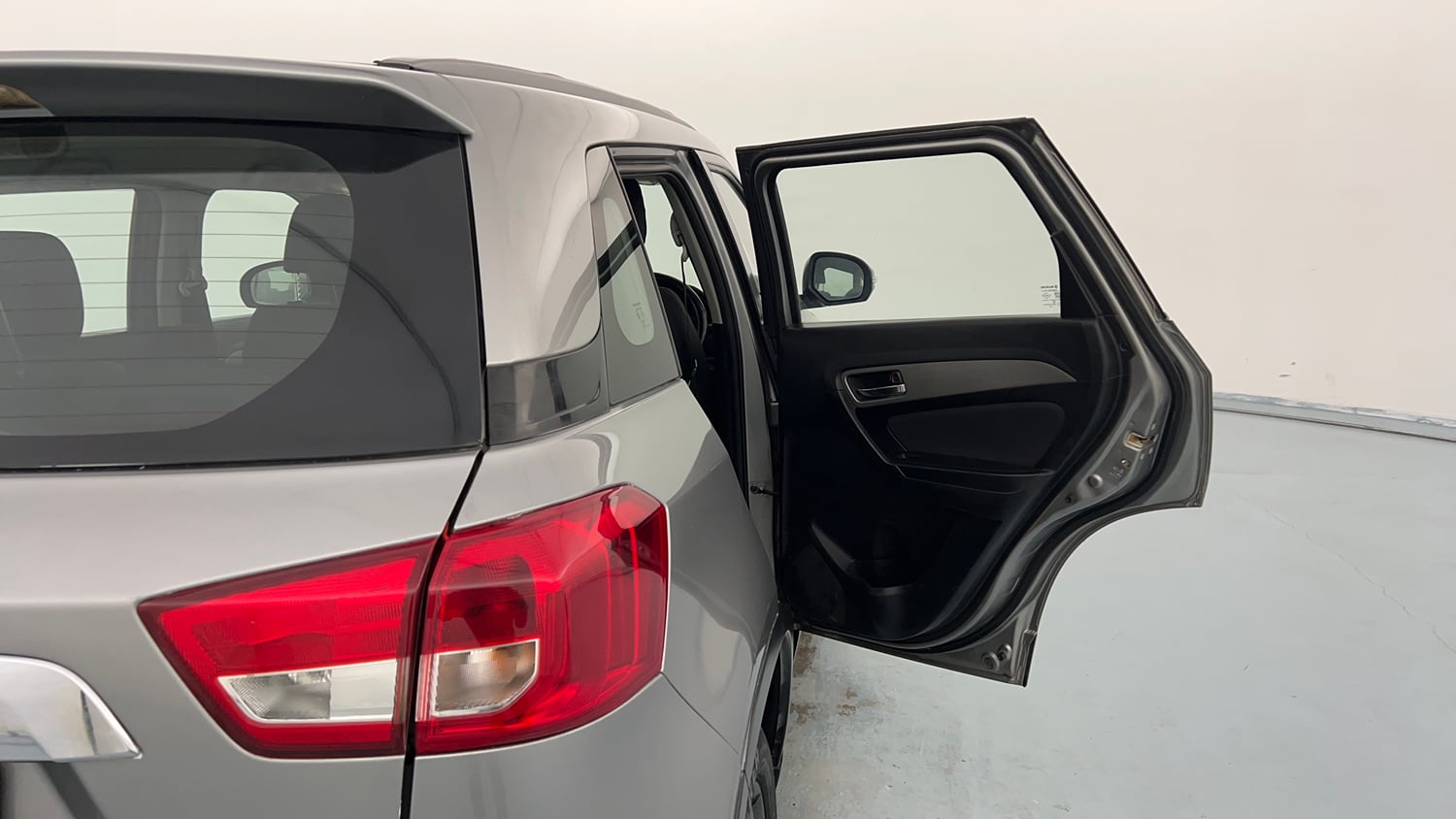 Used 2019 Maruti Suzuki Vitara Brezza [2016-2020] ZDi Plus Diesel Manual interior RIGHT REAR DOOR OPEN VIEW